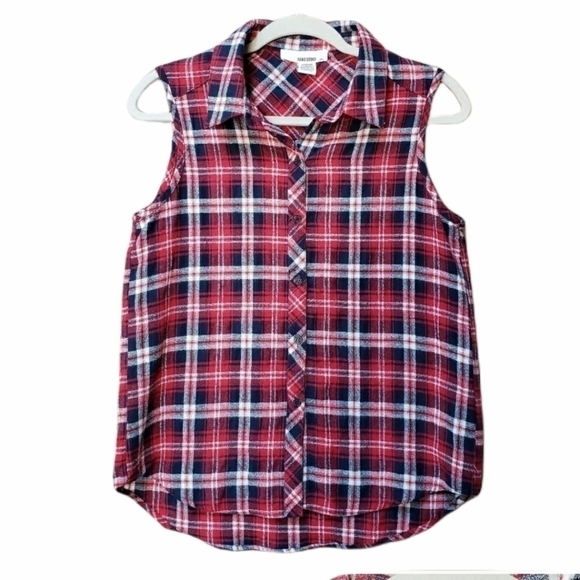 Sans Souci plaid sleeveless button down shirt - Picture 1 of 4